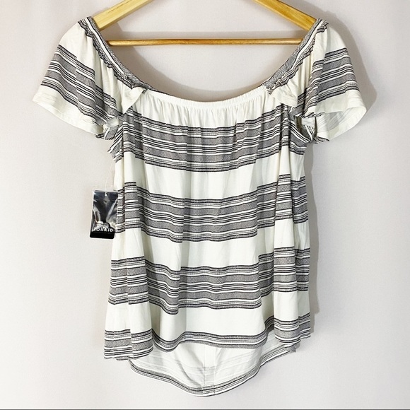 NWT Torrid Off the Shoulder Festival Top Balletcore - Picture 3 of 7